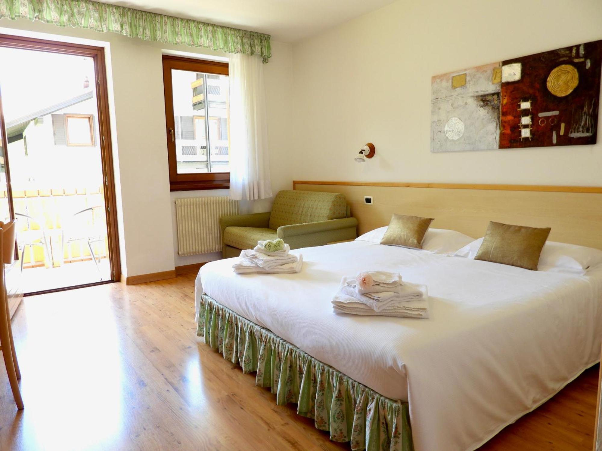 Hotel Garni Maffei Pinzolo Kültér fotó