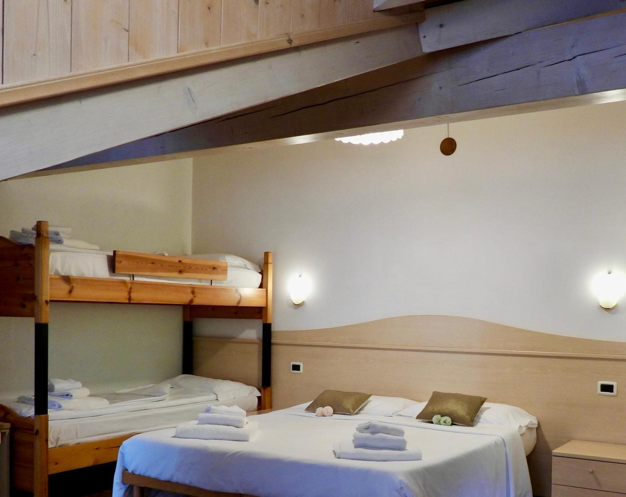Hotel Garni Maffei Pinzolo Kültér fotó
