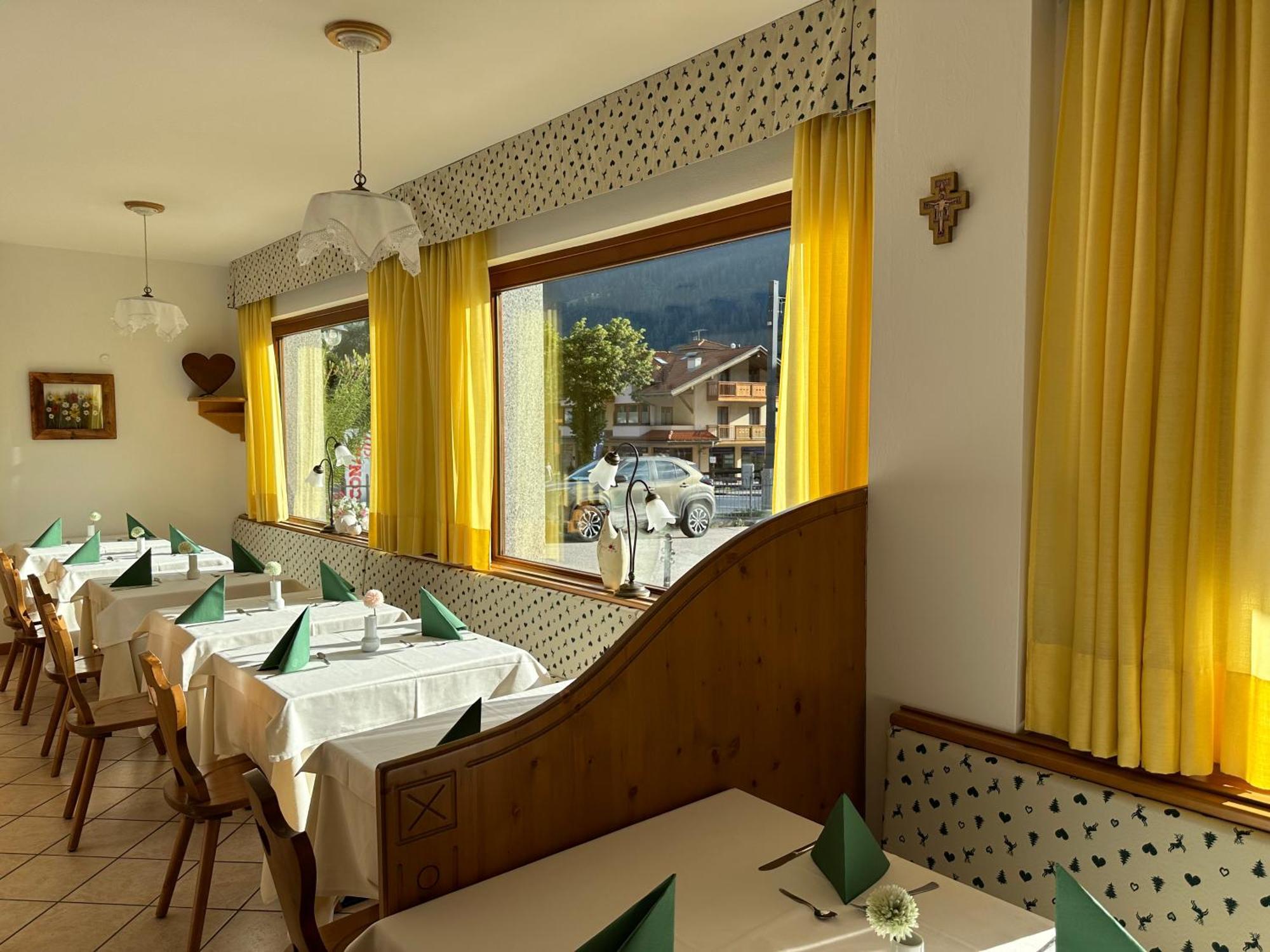 Hotel Garni Maffei Pinzolo Kültér fotó